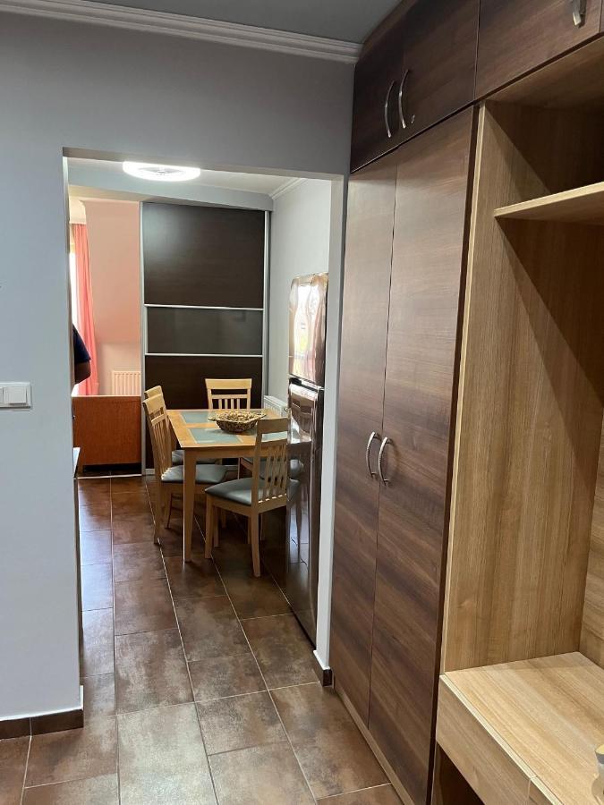 Brookforest Family Apartman Hajduszoboszlo Ngoại thất bức ảnh